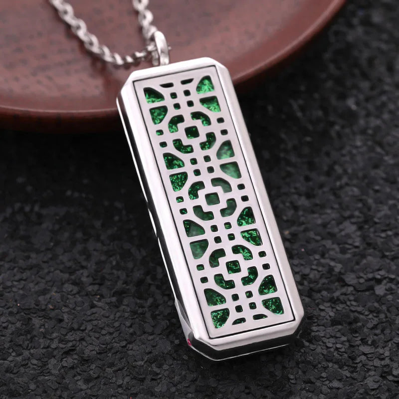 2025 New Glamour Aromatherapy Pendant Square Stainless Steel Necklace Essential oil Perfume Diffuser Locket Romantic Accessories