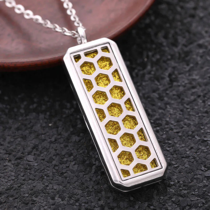 2025 New Glamour Aromatherapy Pendant Square Stainless Steel Necklace Essential oil Perfume Diffuser Locket Romantic Accessories