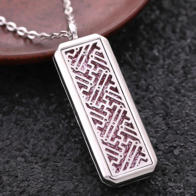 2025 New Glamour Aromatherapy Pendant Square Stainless Steel Necklace Essential oil Perfume Diffuser Locket Romantic Accessories