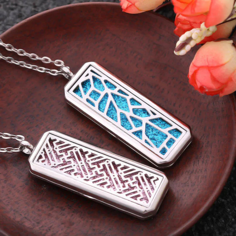 2025 New Glamour Aromatherapy Pendant Square Stainless Steel Necklace Essential oil Perfume Diffuser Locket Romantic Accessories