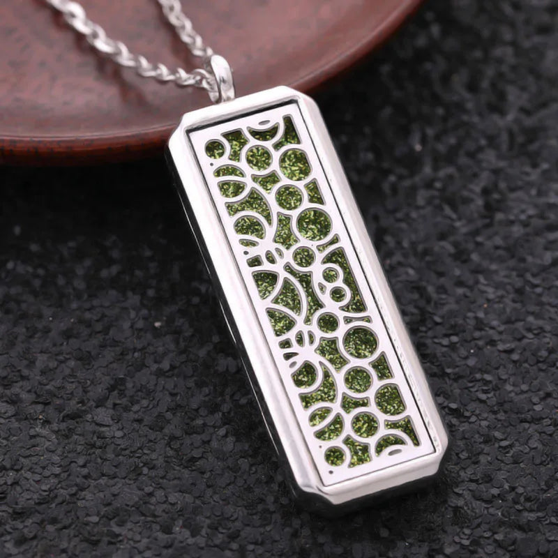 2025 New Glamour Aromatherapy Pendant Square Stainless Steel Necklace Essential oil Perfume Diffuser Locket Romantic Accessories